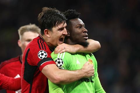 Mesut Ozil gửi lời tới Onana và Maguire sau trận thắng của MU